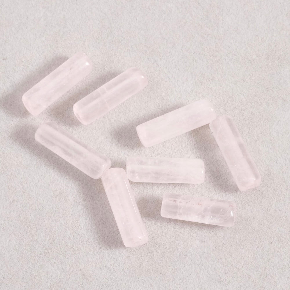 4 perles naturelles tubes 4x13mm en Quartz rose